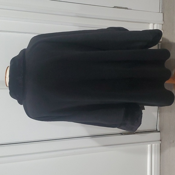 Jaquline Design Studio Faux Fur Trim Warm Winter Fleece Cape Shawl Jacket NEW - Picture 5 of 6